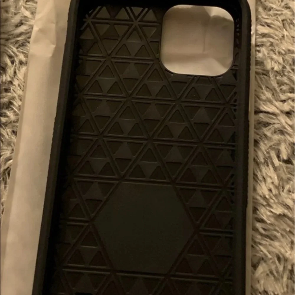 iPhone 12 / 12 Pro Case Tough Rugged Shockproof